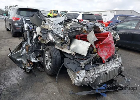 2016 Toyota Camry Le z USA, uszkodzony, nr VIN 4T1BF1FK2GU121956